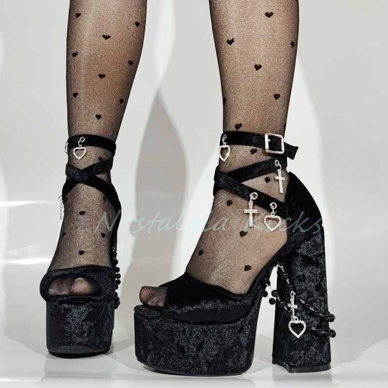Gothic Black Velvet Platform H - Sandal Strappy Heeled recension och pris